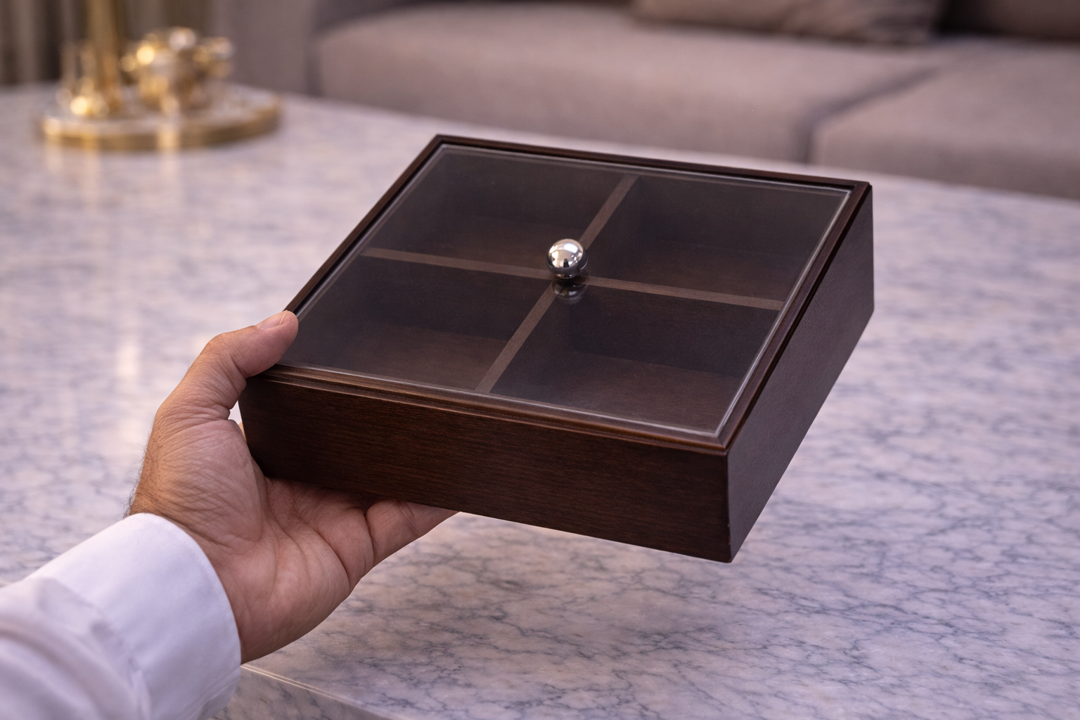 علبة تنظيم خشبية فخمة بغطاء زجاج – أناقة وترتيب للمطبخ