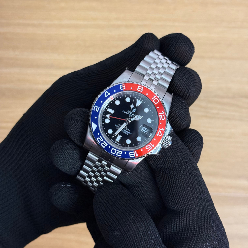 ساعة رولكس GMT ببسي