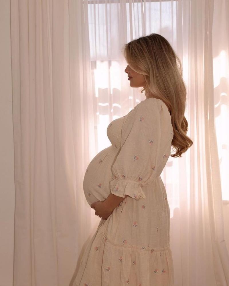 كيف تختارين فستان بيت مناسب بعد الولادة؟ دليل الأم الجديدة
