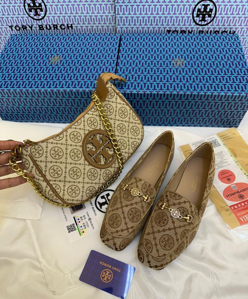 طقم توري بروش (شوز + شنطة)