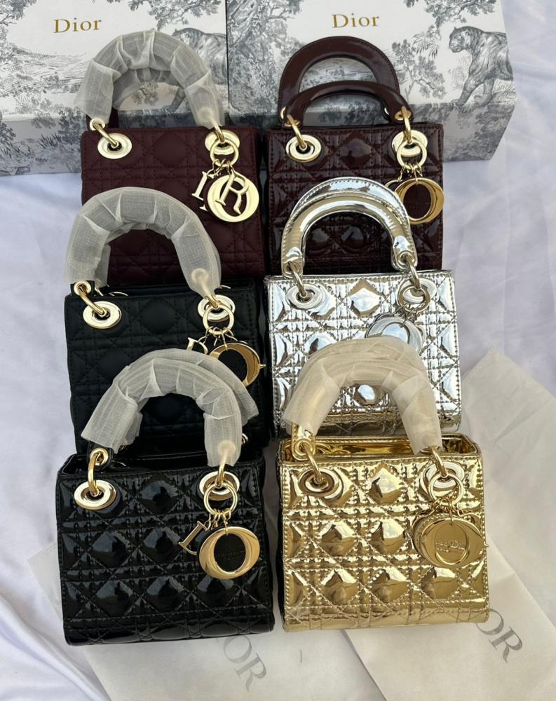 شنط ديور