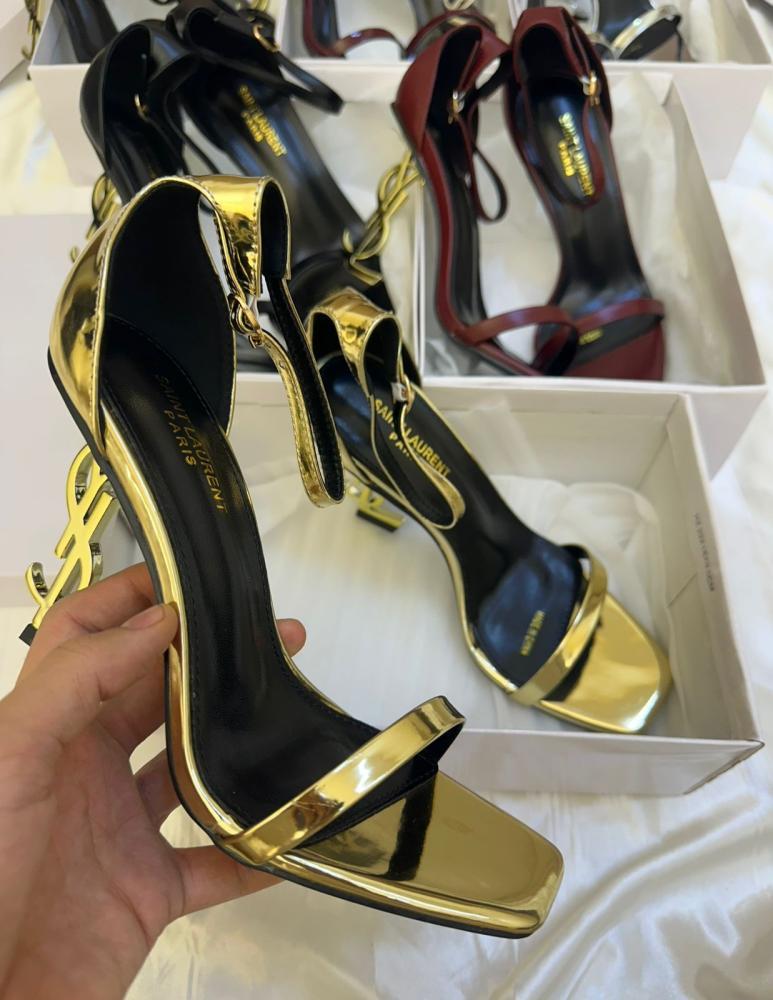 صندل Saint Laurent