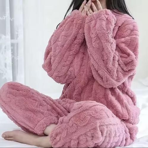 طقم بيجامه نسائيه