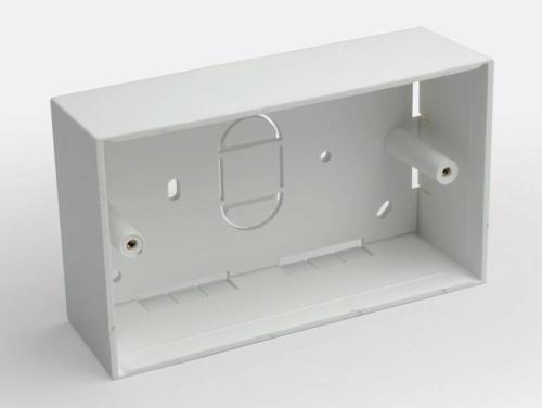 علبه بلاستك 7×7 وطني