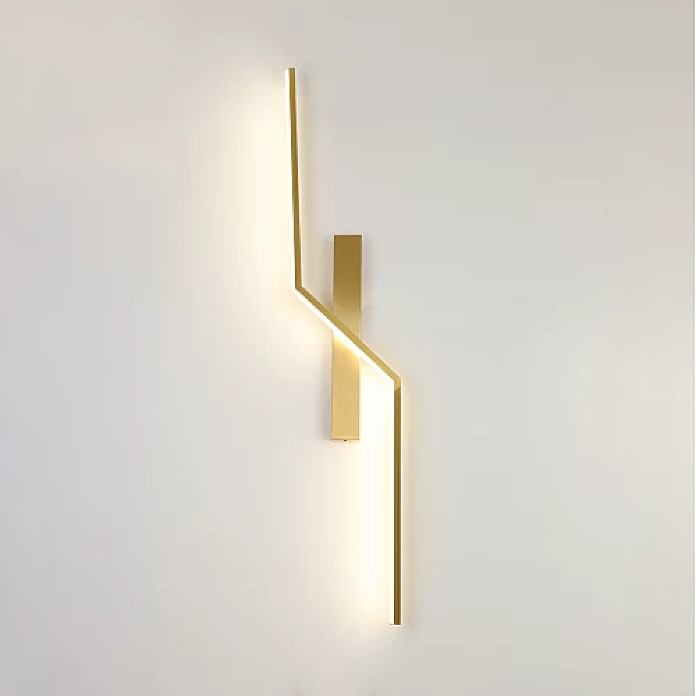 إضاءة جدارية لون الشكل ذهبي 3 إضاءات متغيرة تصميم فاخر وراقي 20 واط قطر 80 سم