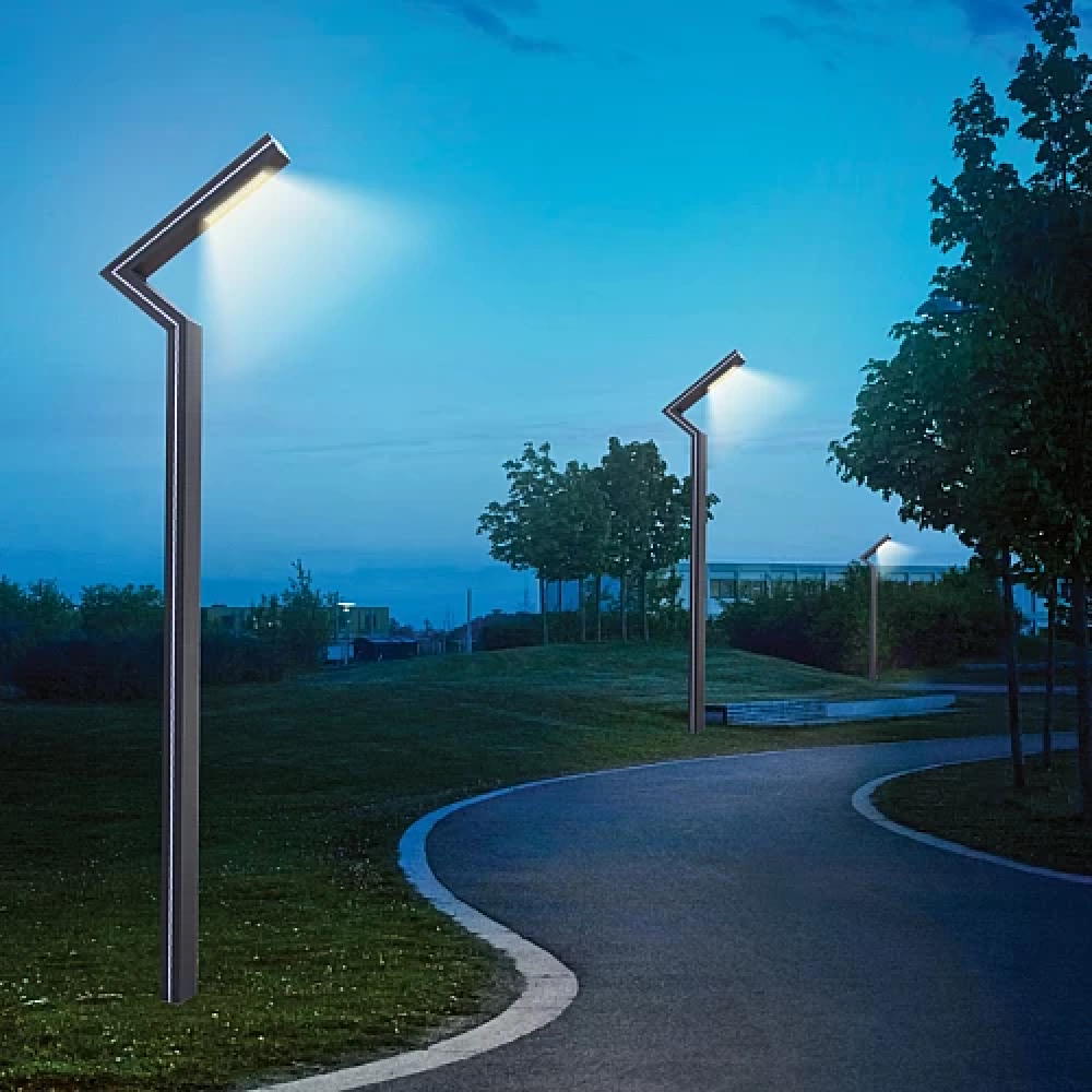 كشاف أعمدة شوارع لون الانارة أبيض 100 واط 3 متر