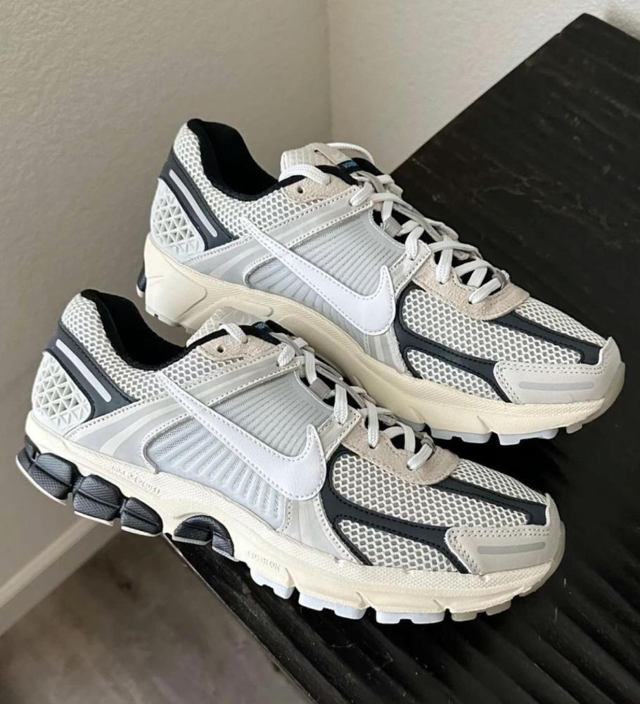 أحذية ترند من 6B أناقة بتفاصيل تواكب الموسم