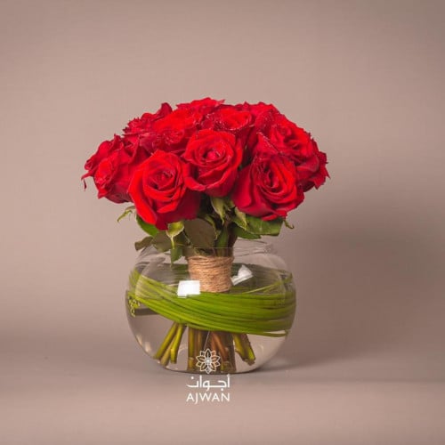 ورد طبيعي في فازه (من مثلك)