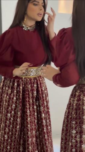 فستان احمر  ستايل سعودي