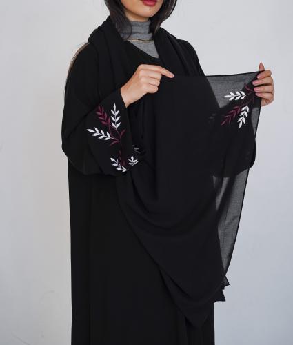 عباية تطريز قماش ملكي