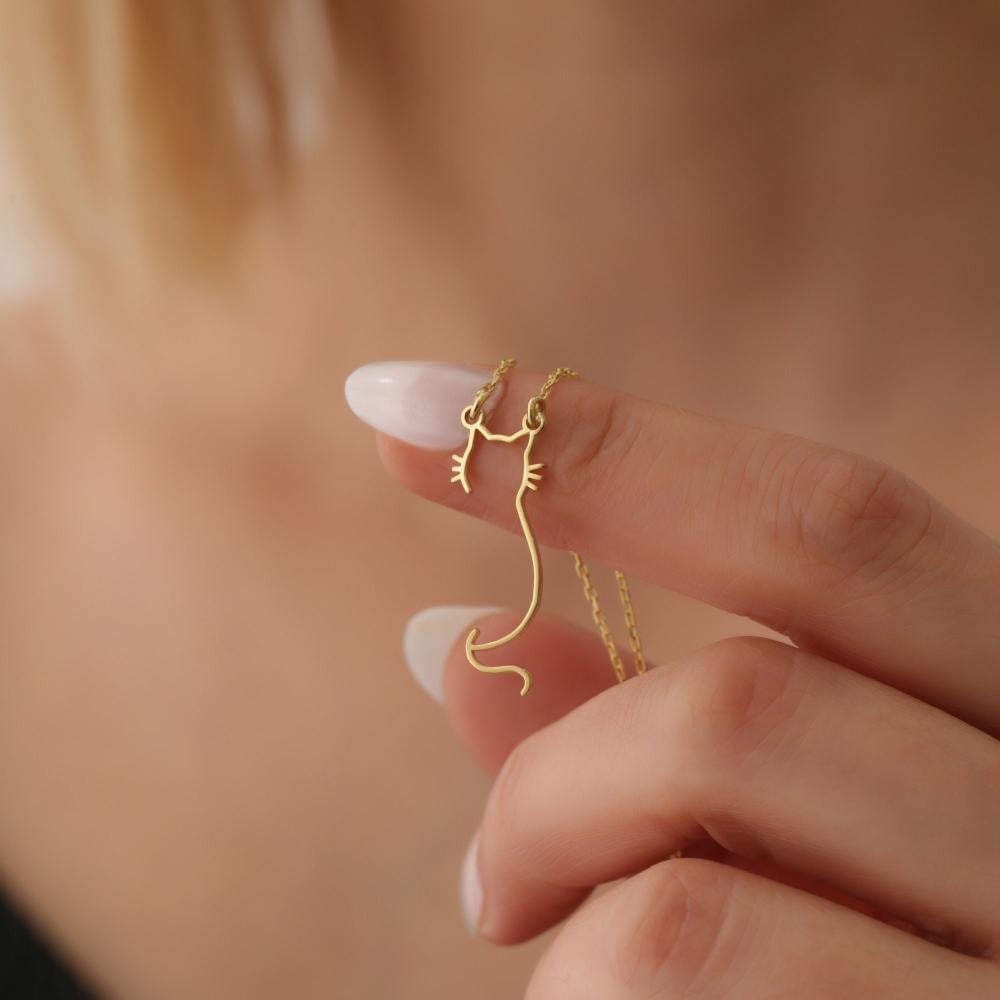 قلاده نسائية انيقه