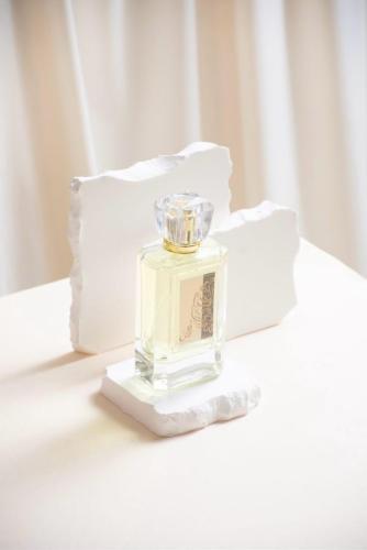 عطر 018 aws