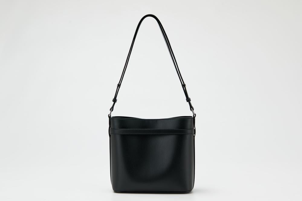 شنطة كتف نسائية