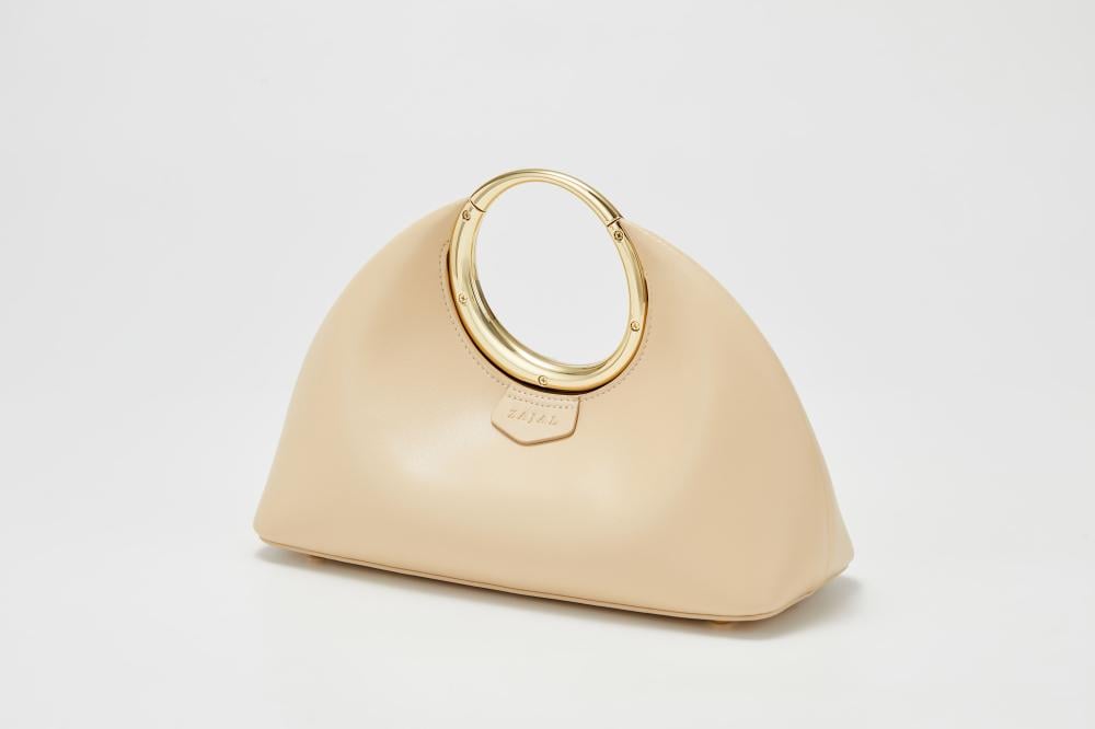 شنطة نسائية فاخرة