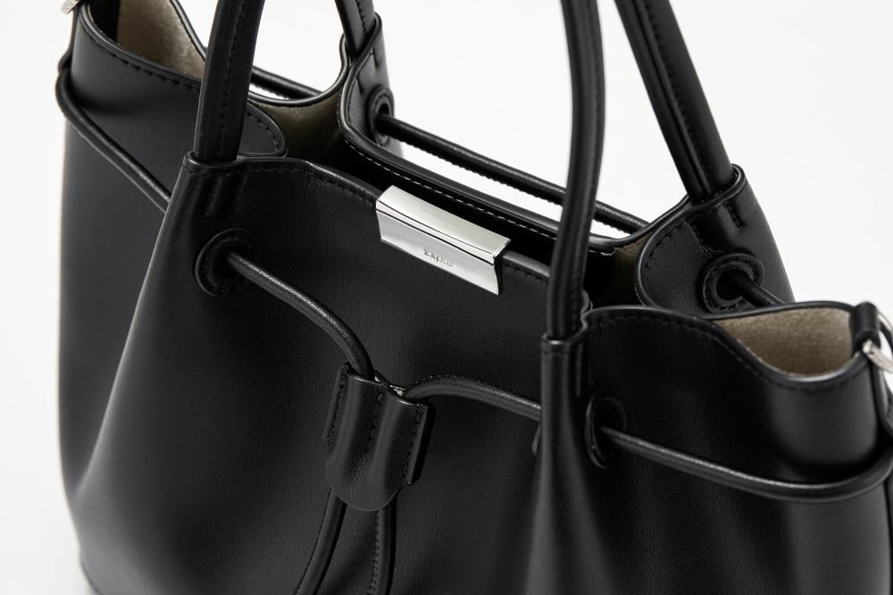 زجل - حقيبة دلو - مقبض واحد لون أسود