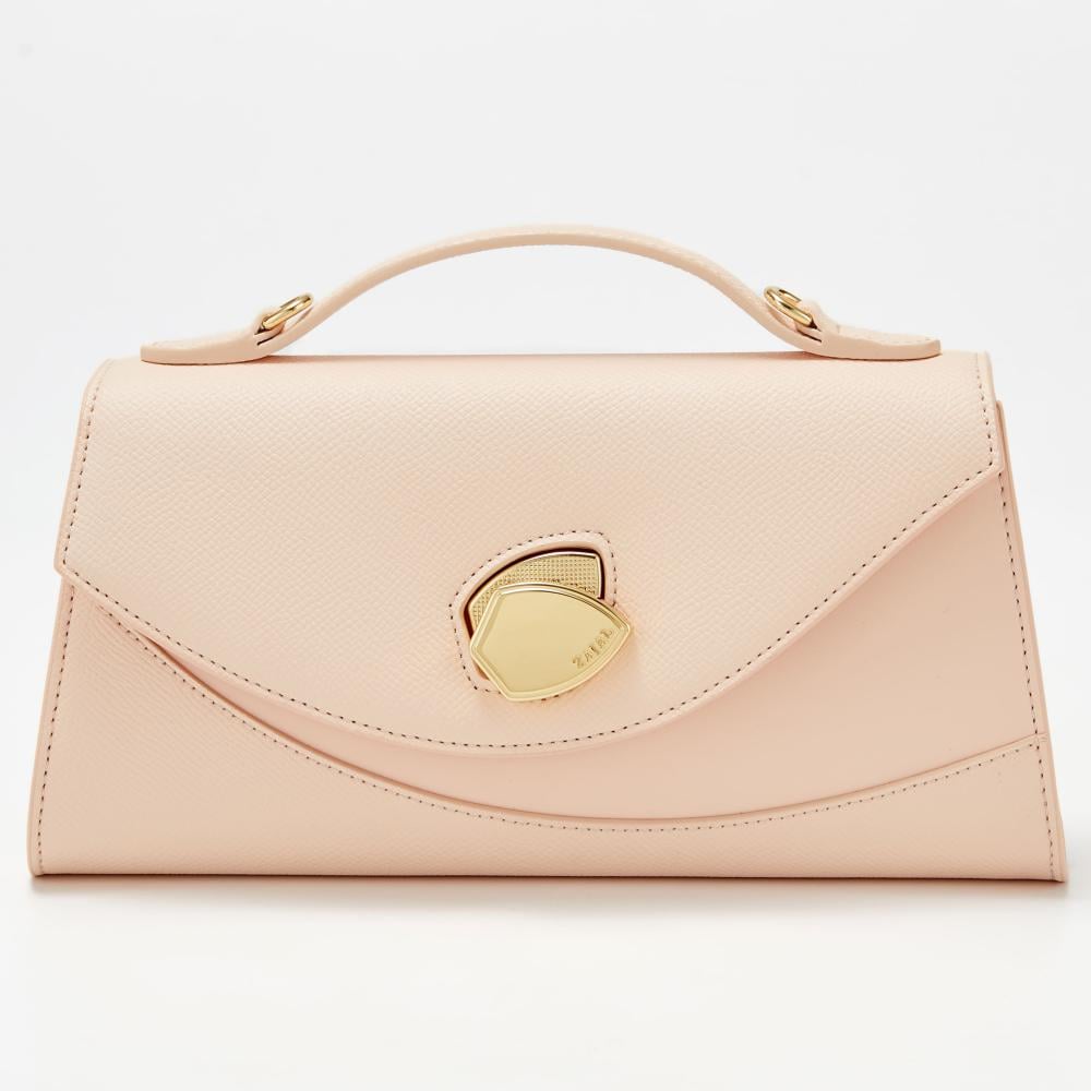 حقيبة كلاتش