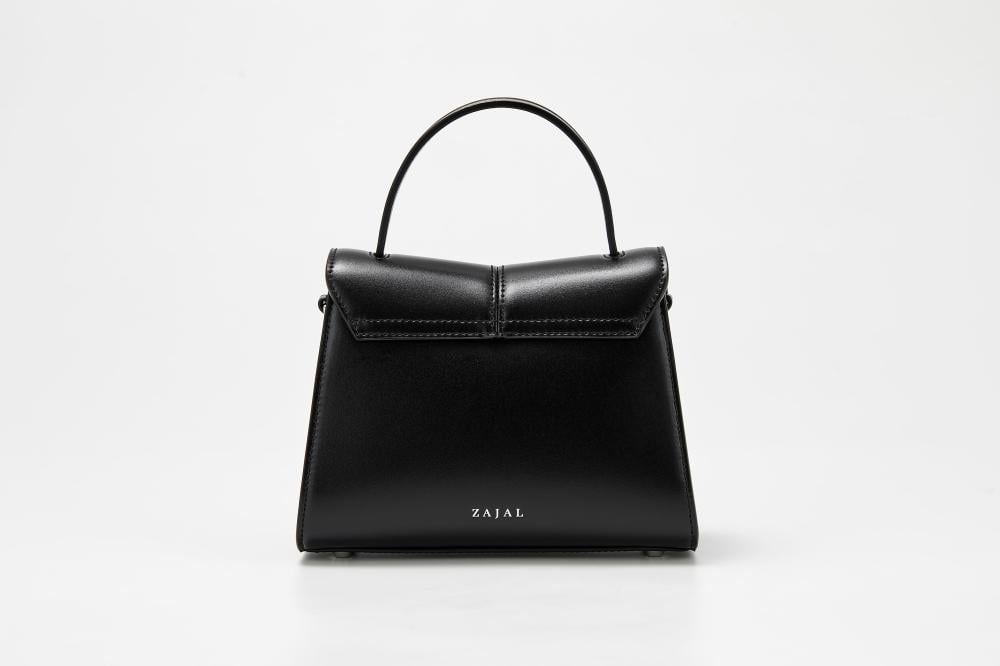 شنطه لون اسود