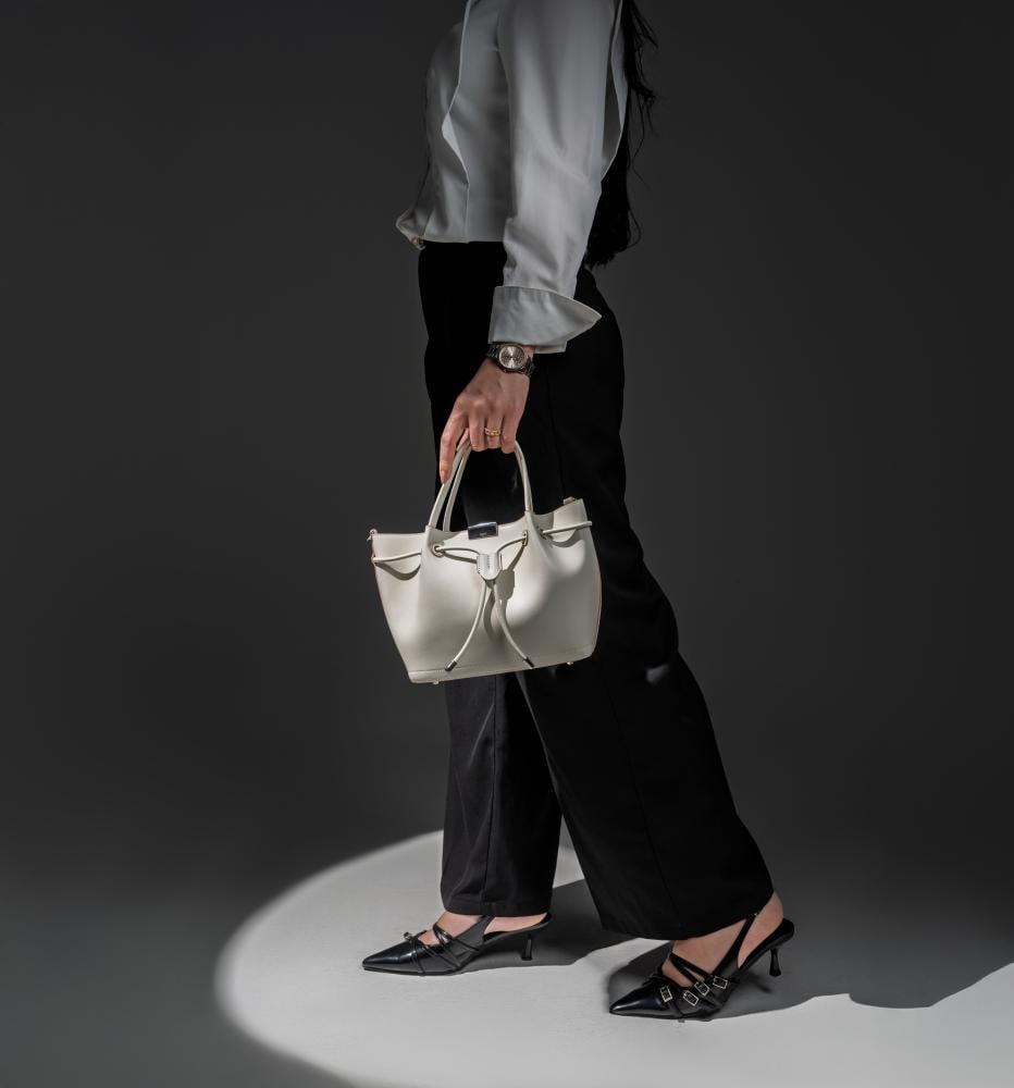 زجل - حقيبة دلو - مقبض واحد لون أسود