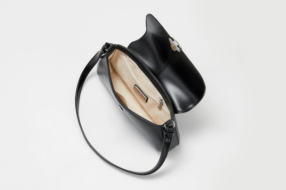 شنطه جلد اسود