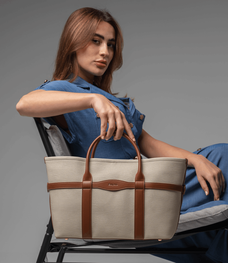 زجل - حقيبة  توت- مقبضان لون كريمي