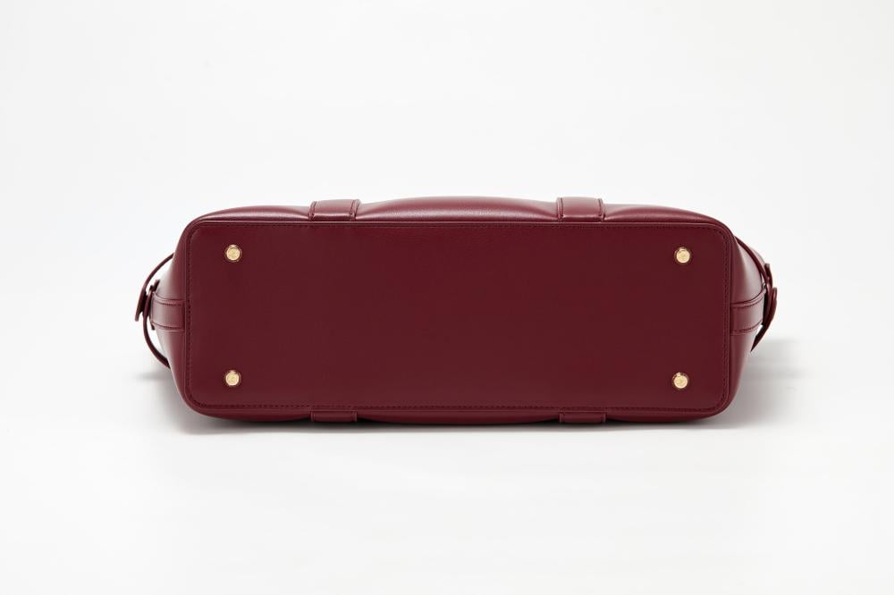 حقيبة كتف نسائية