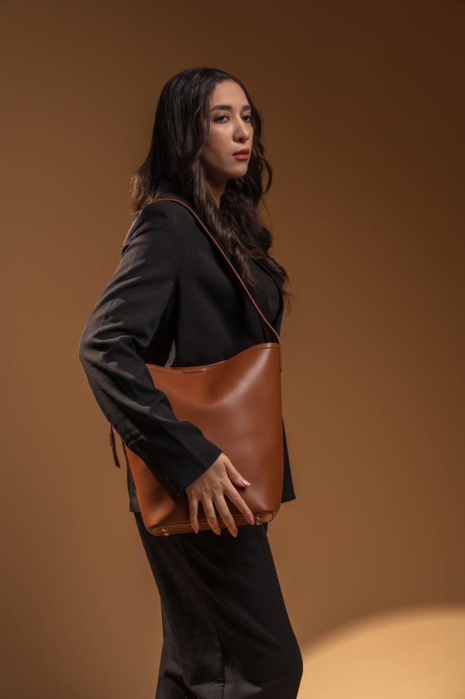 زجل حقيبة دلو - مقبض واحد لون بني