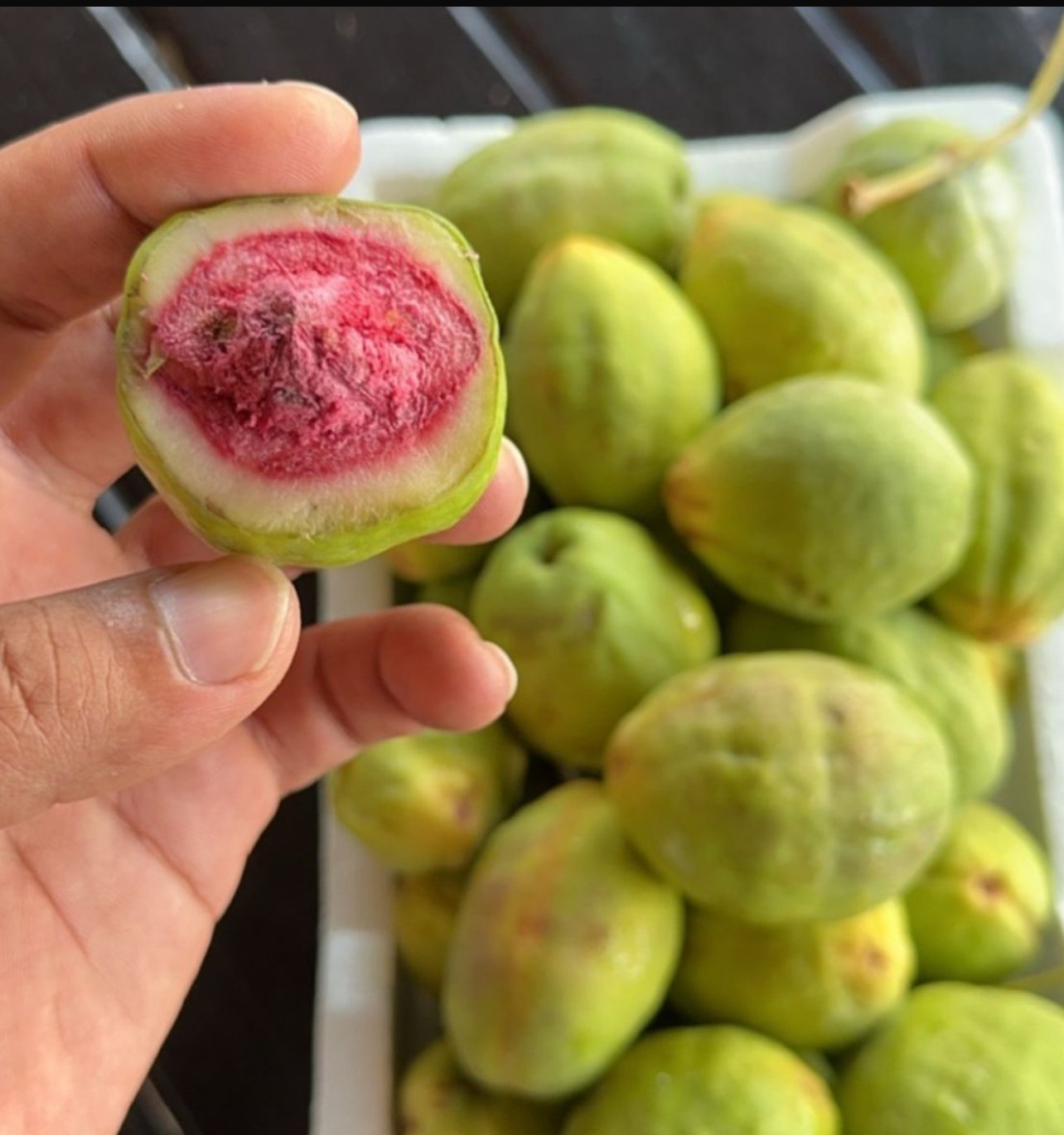 لوزة الزمرد(كيلو)