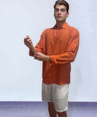 قميص برتقالي -Orange Shirt
