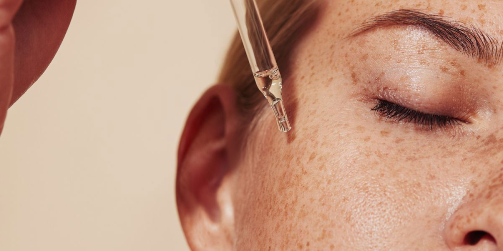 الفرق بين جل الألوفيرا الطبيعي والمستحضرات الجاهزة