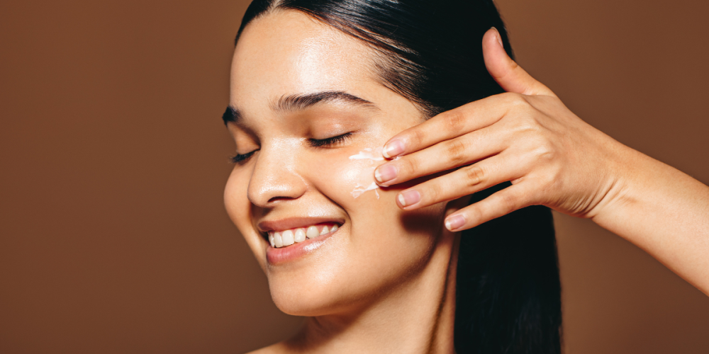 خطوات العناية بالبشرة المختلطة