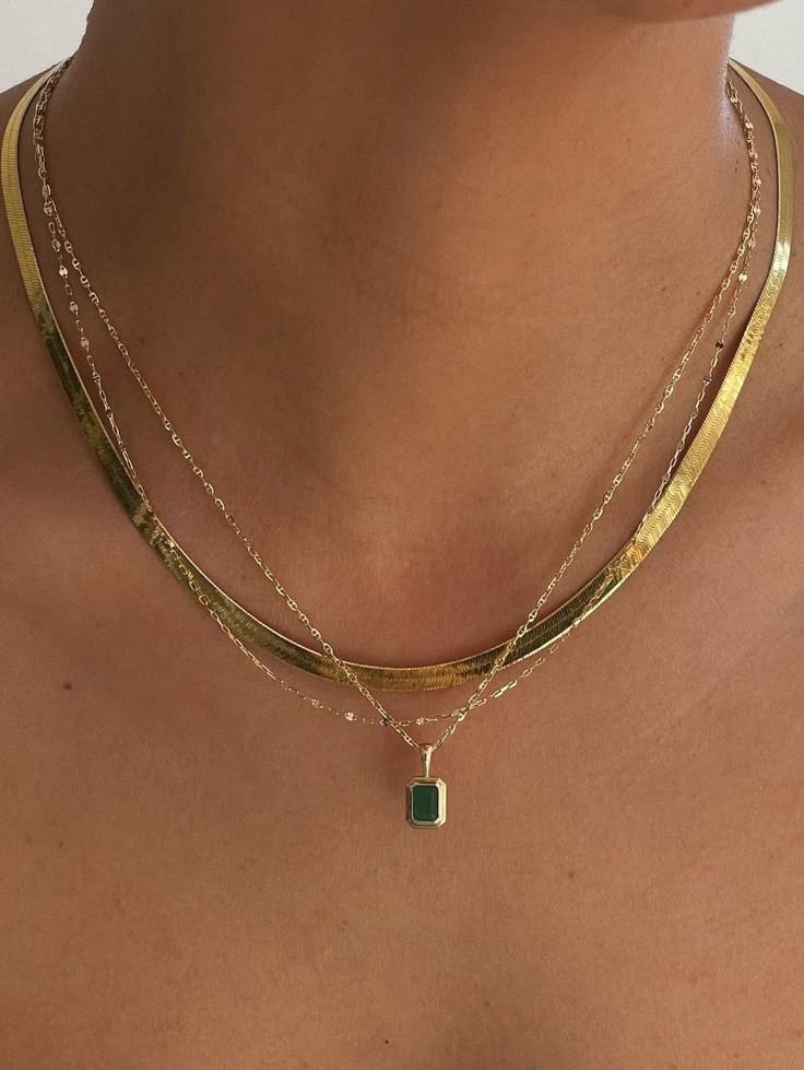 سلاسل / عقود