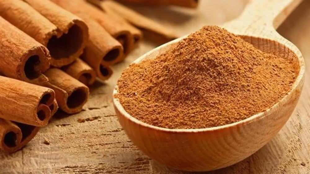 القرفة سر العطور الطبيعية وجمال الروائح الدافئة