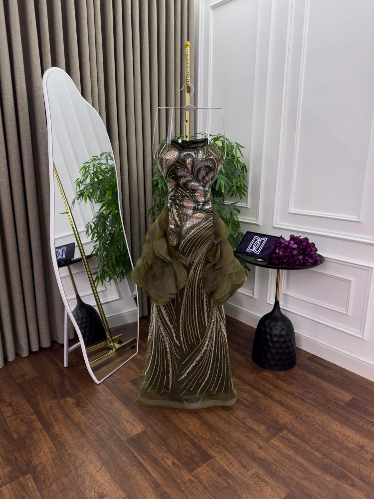 فستان الملكه كابلي