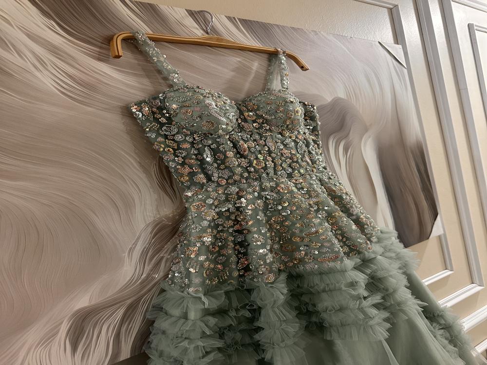 فستان انوار