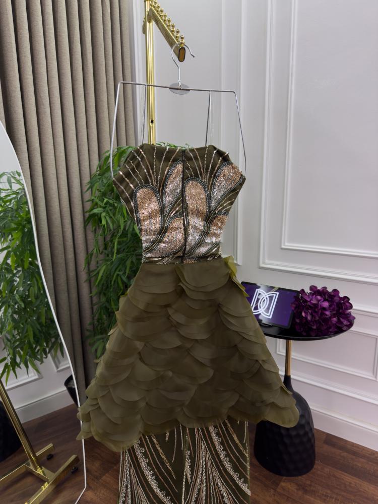 فستان الملكه كابلي