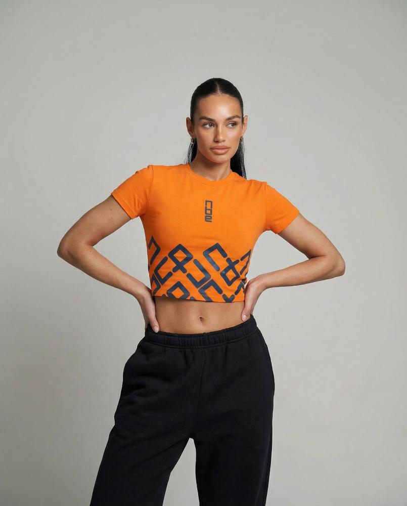 تي شيرت نسائي - برتقالي