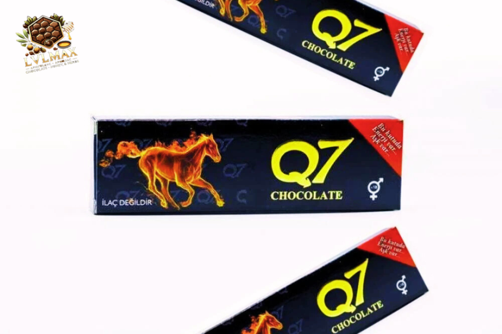 How does Q7 Chocolate contribute to improving mood and increasing communication between couples?
