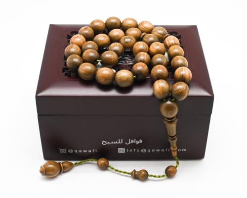 سبحة من خشب ورد