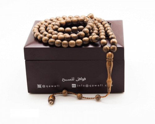قوافل سبحة خشب العود Oud0006