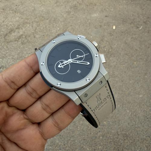 ساعة اوبلو كلاسك سموك سلفر