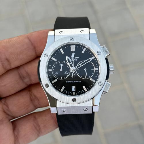 ساعة اوبلو كلاسك إطار فضي