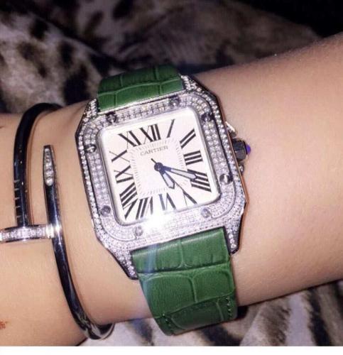 ساعة كارتير نسائيه الحجم الكبير