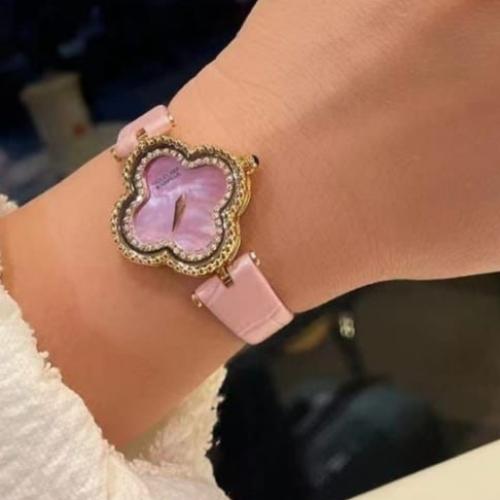 ساعات فان كليف