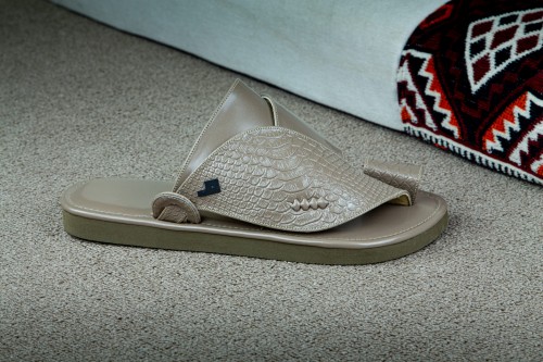 جلد ثعبان بيج  (يفضل طلب مقاس اكبر)