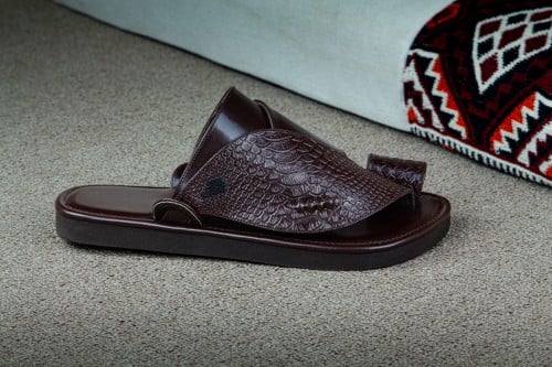 جلد ثعبان بني غامق (يفضل طلب مقاس اكبر)