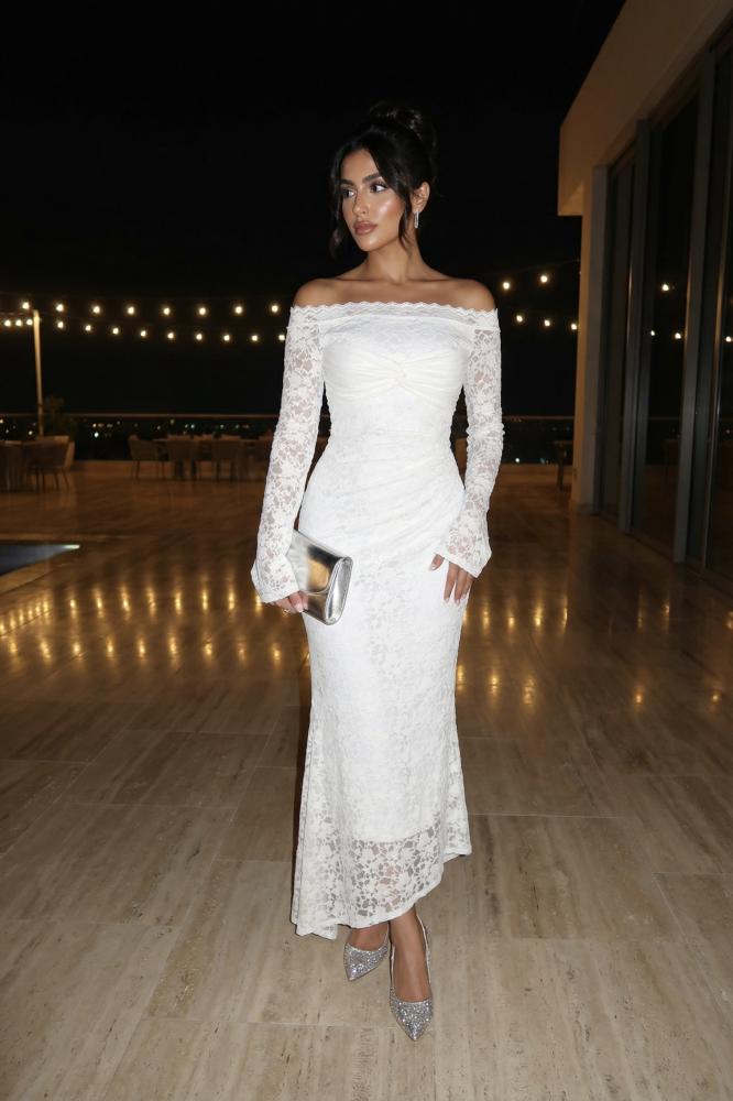 chinese dress ladies Elegant Sheer Slit Long Lace Dress