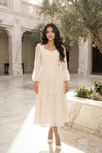 White Lace Maxi Dress with Chiffon Inserts - اتزماين