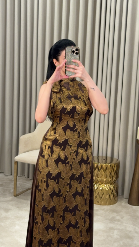 two-piece kaftan with gold embroidery – velvet lining SIZE:(M)