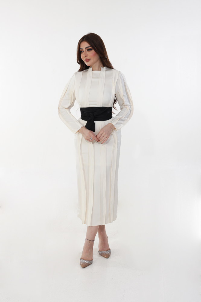 elegant off-white midi dress SIZE:(L)