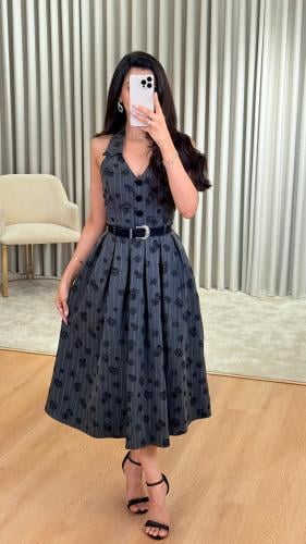 Grey Floral Embroidered Dress with Tailored-Inspired Design and Waist Belt SIZE:(L)
